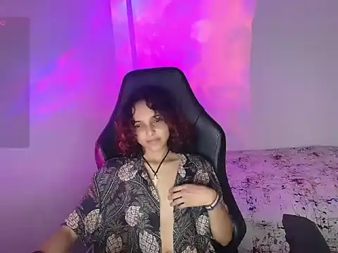 sweety dreambaby online show from October 11, 2025, 9:38 pm