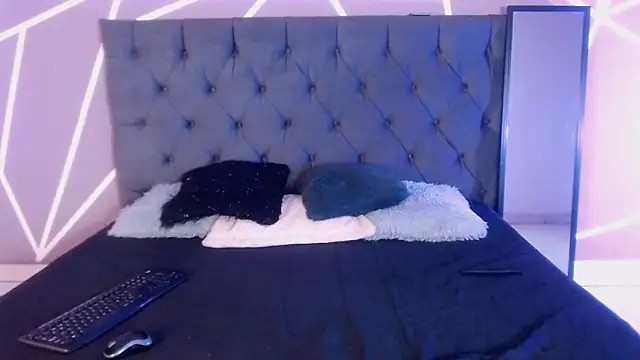 Sailor 1126 online show from October 23, 2025, 9:46 pm