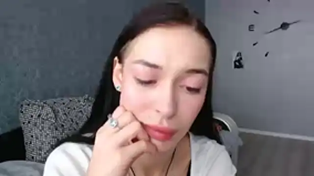 Snapshot of Daphne_Darkthorn chatting on November 2, 2025, 10:20 am Daphne Darkthorn online show from November 2, 2025, 10:20 am