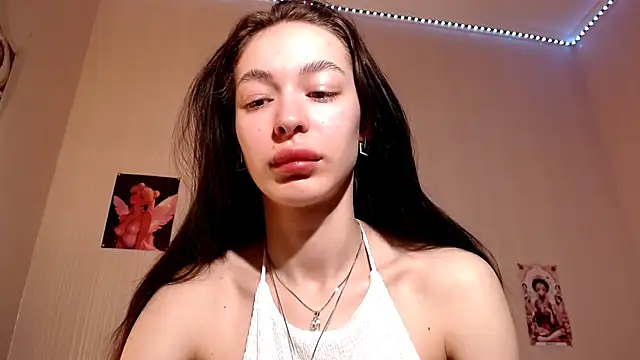 Daphne Darkthorn online show from March 9, 2026, 2:37 am