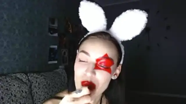 Snapshot of Daphne_Darkthorn chatting on October 30, 2025, 5:32 pm Daphne Darkthorn online show from October 30, 2025, 5:32 pm