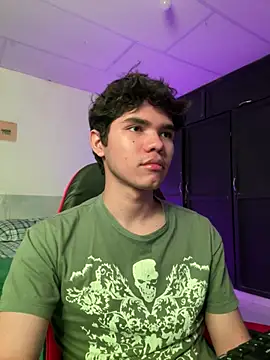 Snapshot of Im_Camii chatting on March 24, 2026, 5:57 pm Im Camii online show from March 24, 2026, 5:57 pm