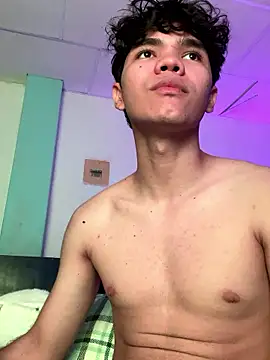 Snapshot of Im_Camii chatting on January 12, 2026, 10:03 pm Im Camii online show from January 12, 2026, 10:03 pm