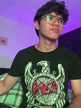 Snapshot of Im_Camii chatting on December 22, 2025, 10:21 pm Im Camii online show from December 22, 2025, 10:21 pm