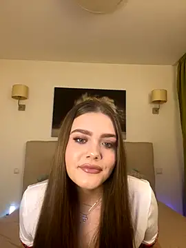 xSlavicDollx online show from October 22, 2025, 2:44 am