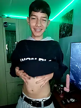 heyy noah11 online show from November 6, 2025, 12:58 am