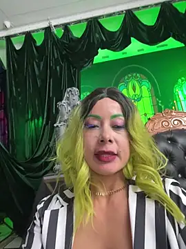 niki la rose 2 0 online show from October 31, 2025, 12:57 pm