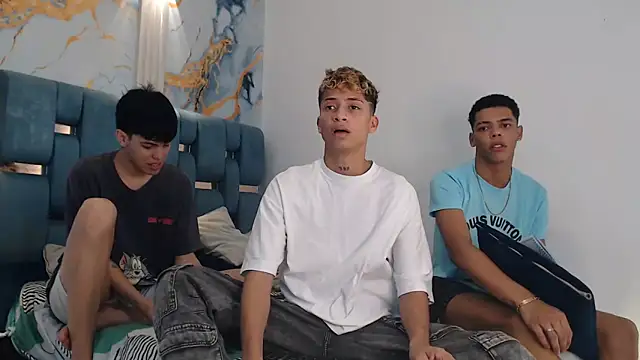 EMPIRE BOYS1 online show from March 18, 2026, 7:26 pm