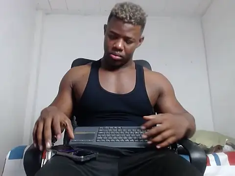 Snapshot of Michael_smitht chatting on December 5, 2025, 3:27 am Michael smitht online show from December 5, 2025, 3:27 am