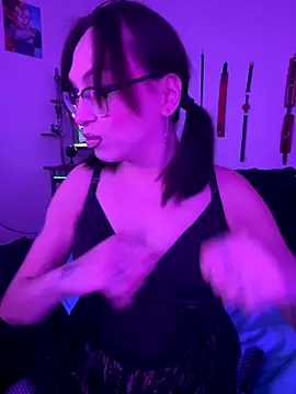 MiniMonroe online show from November 29, 2025, 10:15 am