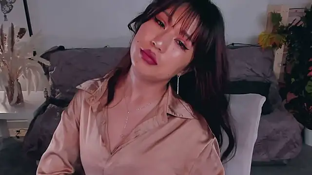 Snapshot of Erika_Kim chatting on July 13, 2026, 6:56 am Erika Kim online show from July 13, 2026, 6:56 am