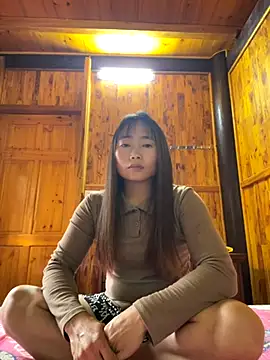 Snapshot of Maymay__ chatting on October 27, 2025, 3:07 am Maymay online show from October 27, 2025, 3:07 am