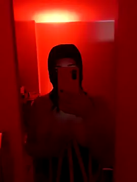 Snapshot of xcodigorojo chatting on November 2, 2025, 4:17 am xcodigorojo online show from November 2, 2025, 4:17 am