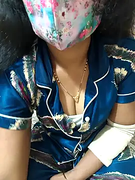 Snapshot of Best_Kannada_Couple chatting on February 13, 2026, 5:29 am Best Kannada Couple online show from February 13, 2026, 5:29 am