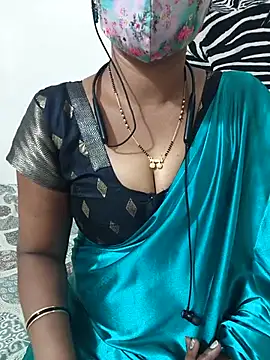 Snapshot of Best_Kannada_Couple chatting on February 19, 2026, 5:10 pm Best Kannada Couple online show from February 19, 2026, 5:10 pm