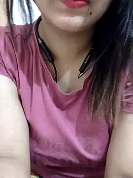 Snapshot of Tanha18 chatting on October 28, 2025, 9:08 am Tanha18 online show from October 28, 2025, 9:08 am