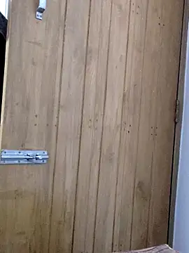 Snapshot of Tanha18 chatting on December 19, 2025, 12:18 pm Tanha18 online show from December 19, 2025, 12:18 pm