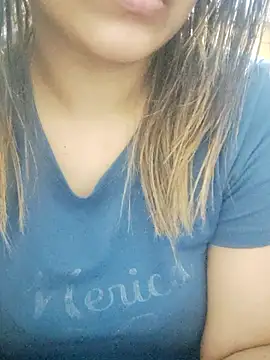 Snapshot of Tanha18 chatting on January 12, 2026, 6:09 am Tanha18 online show from January 12, 2026, 6:09 am