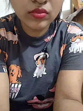 Snapshot of Tanha18 chatting on October 31, 2025, 11:18 am Tanha18 online show from October 31, 2025, 11:18 am