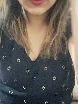 Snapshot of Tanha18 chatting on February 23, 2026, 2:06 pm Tanha18 online show from February 23, 2026, 2:06 pm