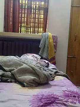 Snapshot of Tanha18 chatting on January 11, 2026, 5:47 am Tanha18 online show from January 11, 2026, 5:47 am