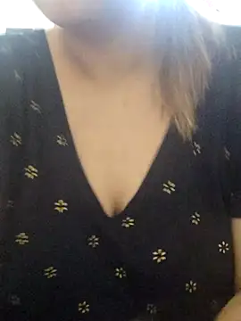 Snapshot of Tanha18 chatting on January 14, 2026, 6:50 am Tanha18 online show from January 14, 2026, 6:50 am