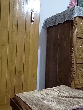 Snapshot of Tanha18 chatting on December 1, 2025, 5:58 pm Tanha18 online show from December 1, 2025, 5:58 pm