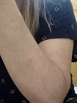 Snapshot of Tanha18 chatting on January 17, 2026, 7:23 am Tanha18 online show from January 17, 2026, 7:23 am