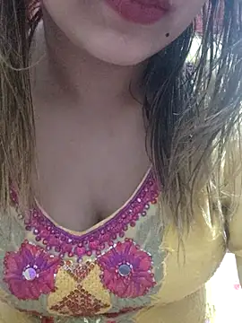 Snapshot of Tanha18 chatting on January 10, 2026, 12:17 am Tanha18 online show from January 10, 2026, 12:17 am