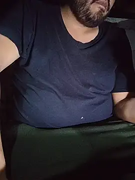 axel-spr online show from November 5, 2025, 4:04 am