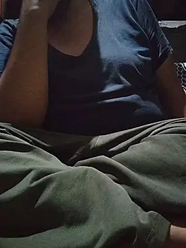 axel-spr online show from November 26, 2025, 4:23 am