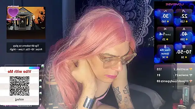 Snapshot of Glow92 chatting on October 19, 2025, 1:30 am Glow92 online show from October 19, 2025, 1:30 am