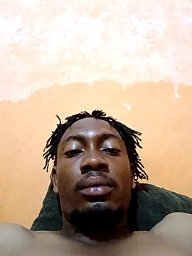 Pablo112233 online show from May 15, 2026, 3:21 pm