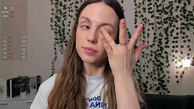 sweet and flirt online show from November 15, 2025, 6:39 am