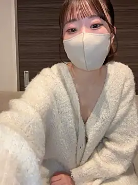 yura ra ra online show from December 22, 2025, 3:17 am