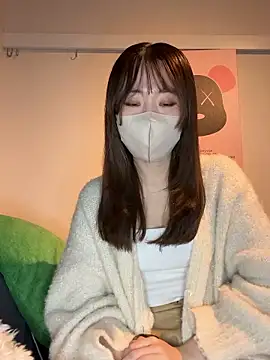 Snapshot of yura_ra_ra chatting on October 19, 2025, 7:55 am yura ra ra online show from October 19, 2025, 7:55 am