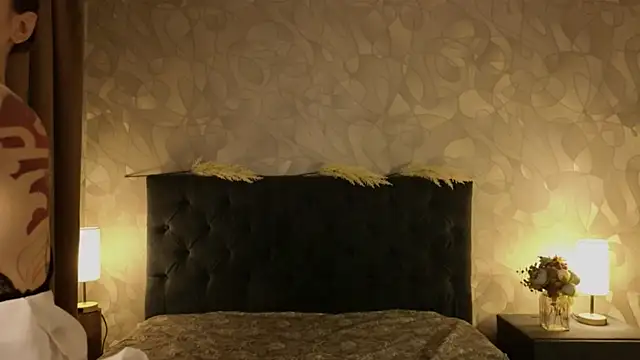Domestic Bitch online show from October 17, 2025, 11:06 pm