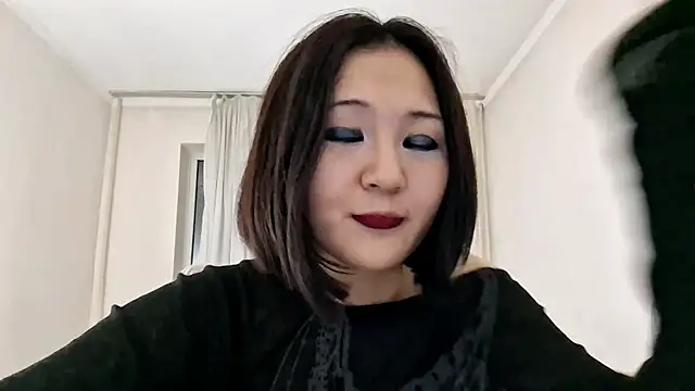Lyndasilk online show from March 1, 2026, 6:08 pm