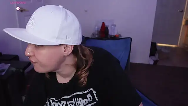 Snapshot of BellaBlueBBW chatting on February 13, 2025, 6:48 pm BellaBlueBBW online show from February 13, 2025, 6:48 pm