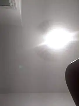 Camilanifeta online show from March 27, 2026, 10:22 pm