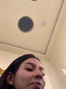 AlyssaRay online show from February 2, 2026, 6:51 pm