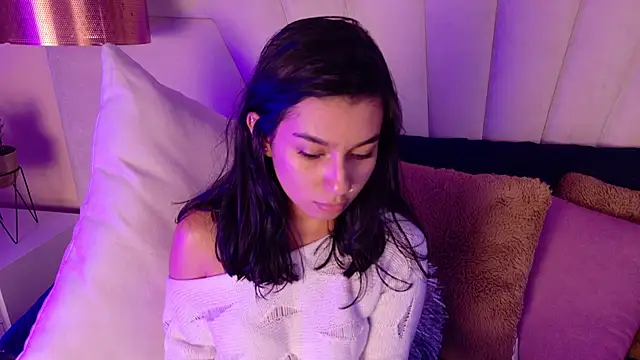 Snapshot of AlyssaRay chatting on November 27, 2025, 8:09 pm AlyssaRay online show from November 27, 2025, 8:09 pm