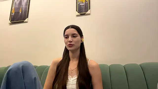 AlessiaChen online show from October 19, 2025, 7:11 am