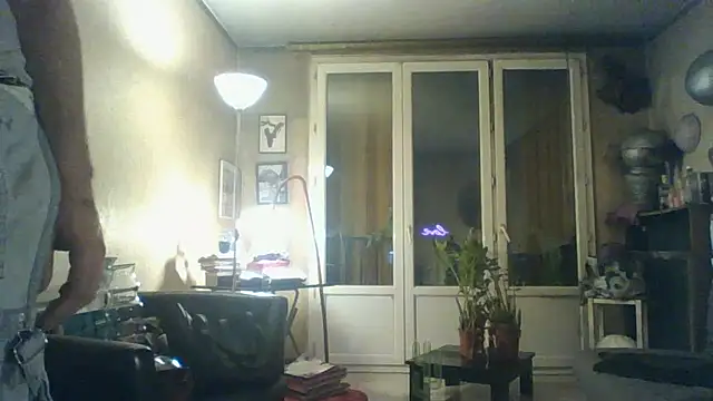 Snapshot of ulnaoumy chatting on December 20, 2025, 5:16 pm ulnaoumy online show from December 20, 2025, 5:16 pm