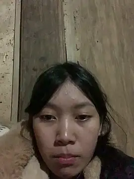 linh-lan1 online show from November 27, 2025, 1:33 pm