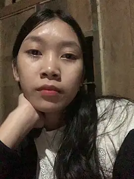 linh-lan1 online show from November 2, 2025, 4:56 pm