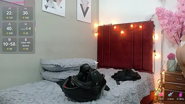 Snapshot of chubbykinkyygirl chatting on November 25, 2025, 1:00 pm chubbykinkyygirl online show from November 25, 2025, 1:00 pm