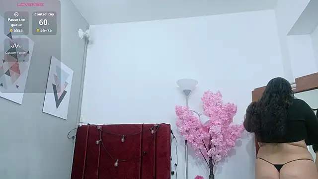 Snapshot of chubbykinkyygirl chatting on November 27, 2025, 1:00 pm chubbykinkyygirl online show from November 27, 2025, 1:00 pm