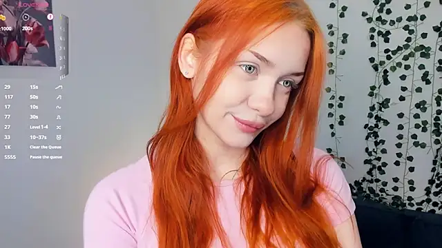 Snapshot of Foxy_blush chatting on November 28, 2025, 8:20 pm Foxy blush online show from November 28, 2025, 8:20 pm