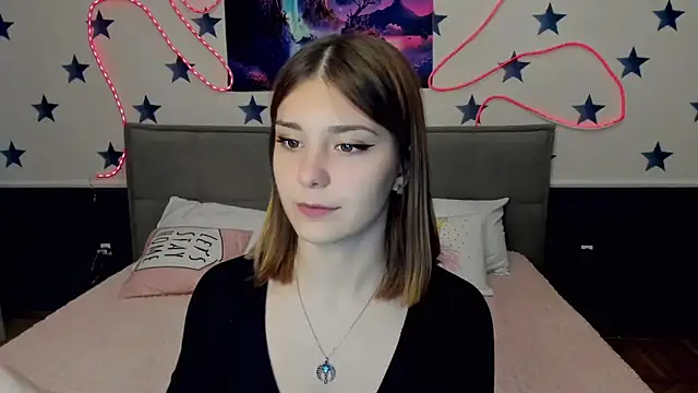 Snapshot of MargoChill chatting on October 28, 2025, 2:27 pm MargoChill online show from October 28, 2025, 2:27 pm